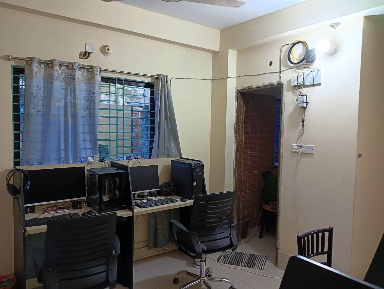 Team workspace at Nur Marketing Agency
